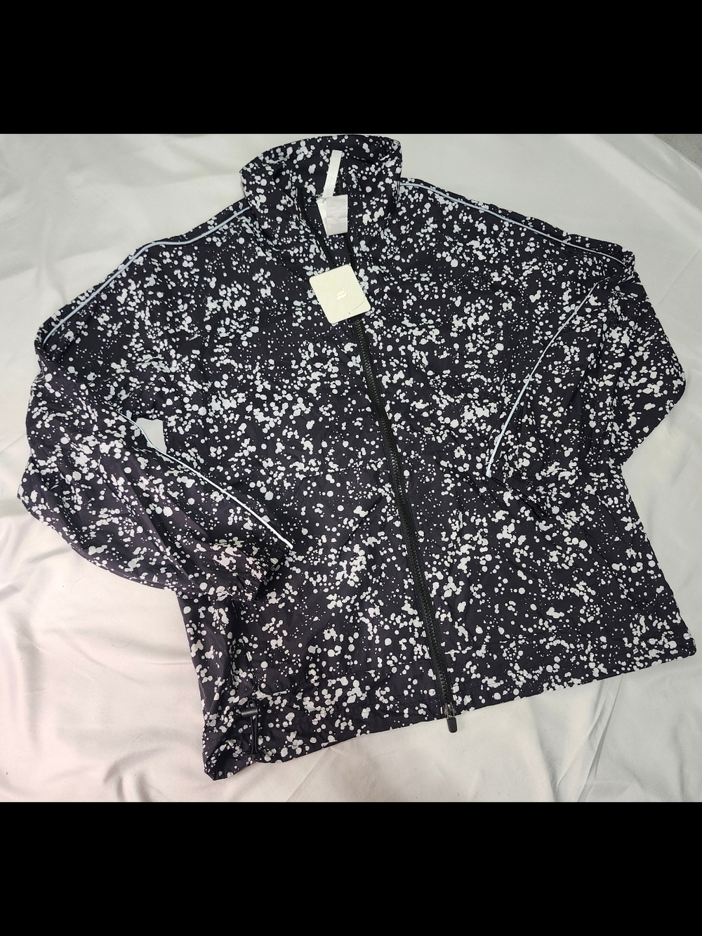 Fabletics Flyweight Spritz Windbreaker